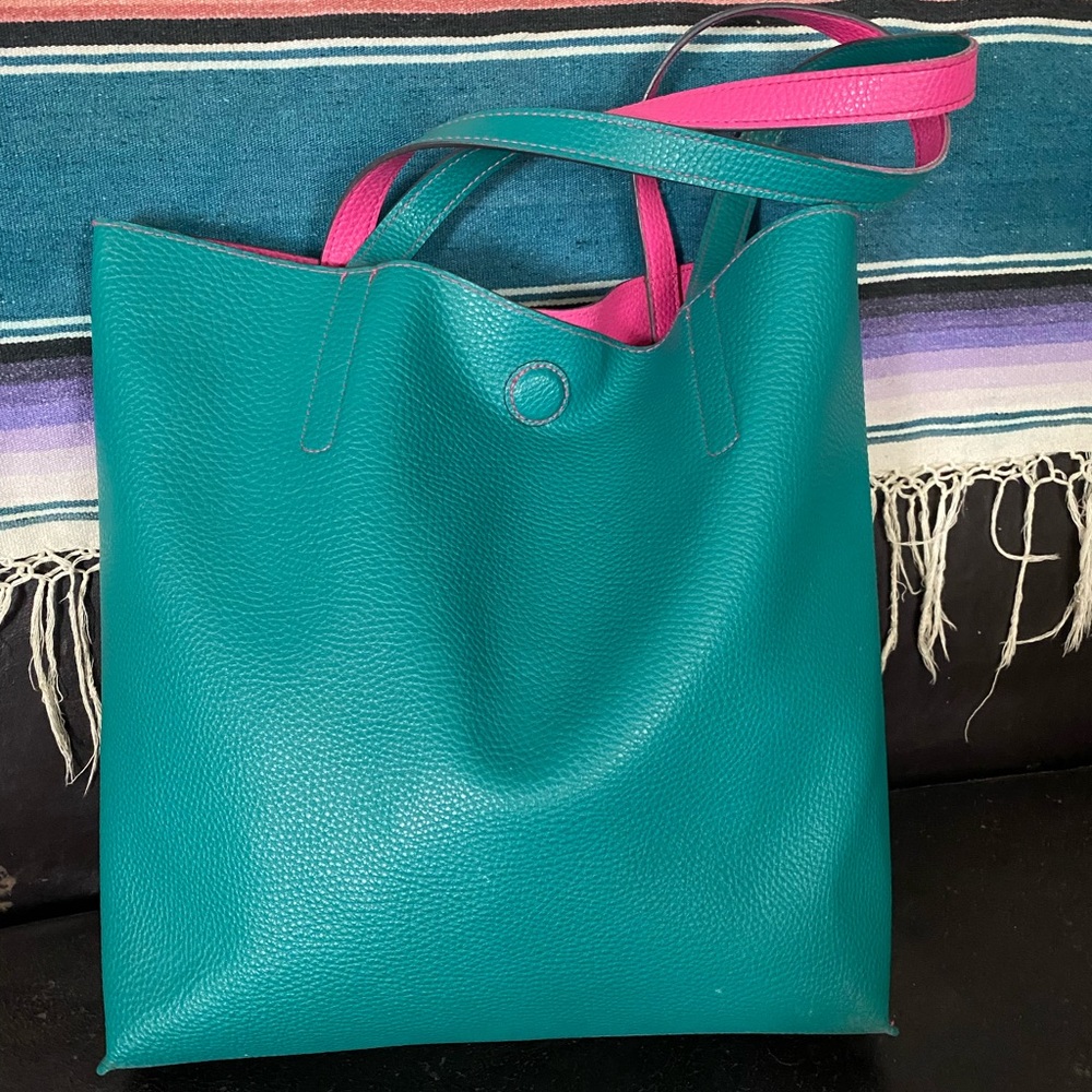 Tote - Picture 3 of 9